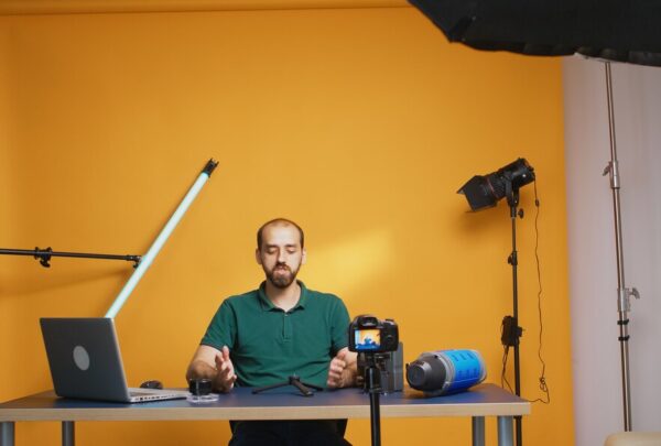 vlogger-recording-testimonial-about-mini-trepied-subscribers-professional-studio-video-photo-equipment-technology-work-photo-studio-social-media-star-influencer_482257-3924 vlogger-recording-testimonial-about-mini-trepied-subscribers-professional-studio-video-photo-equipment-technology-work-photo-studio-social-media-star-influencer_482257-3924